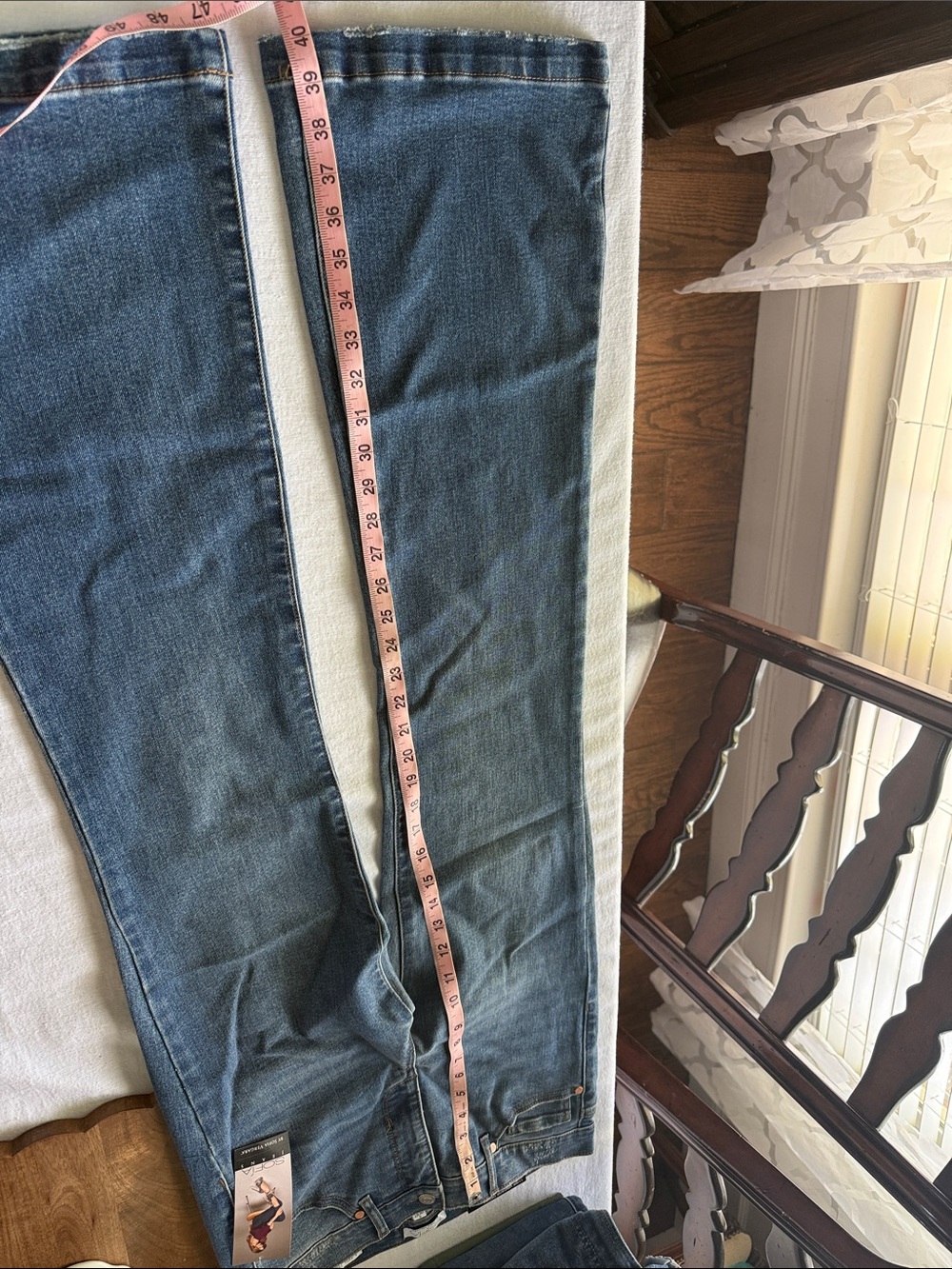 Women’s Sofia averages Size 8 Short Flared Jeans - Blue Denim - Picture 3 of 4